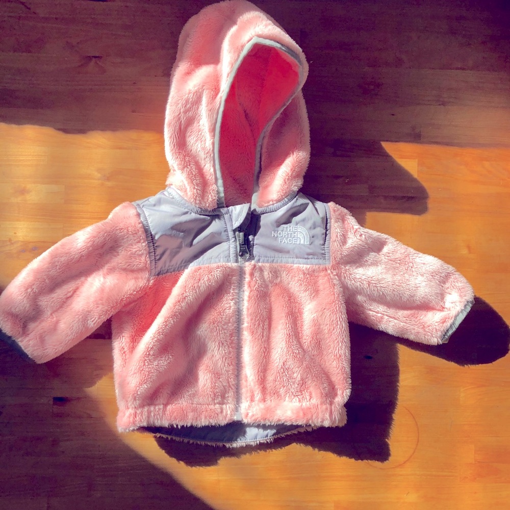 EUC The North Face baby jacket 0-3 month